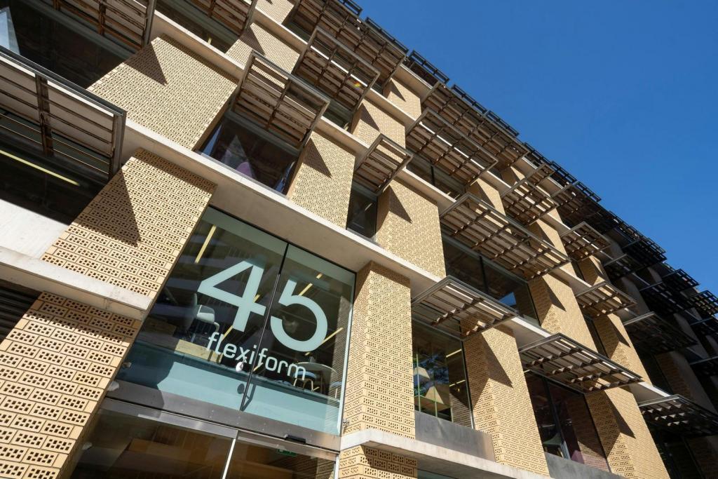 45-57 Gee St – Office Space for Lease – 21,000 sq ft – £49.50 per sq ft – Clerkenwell