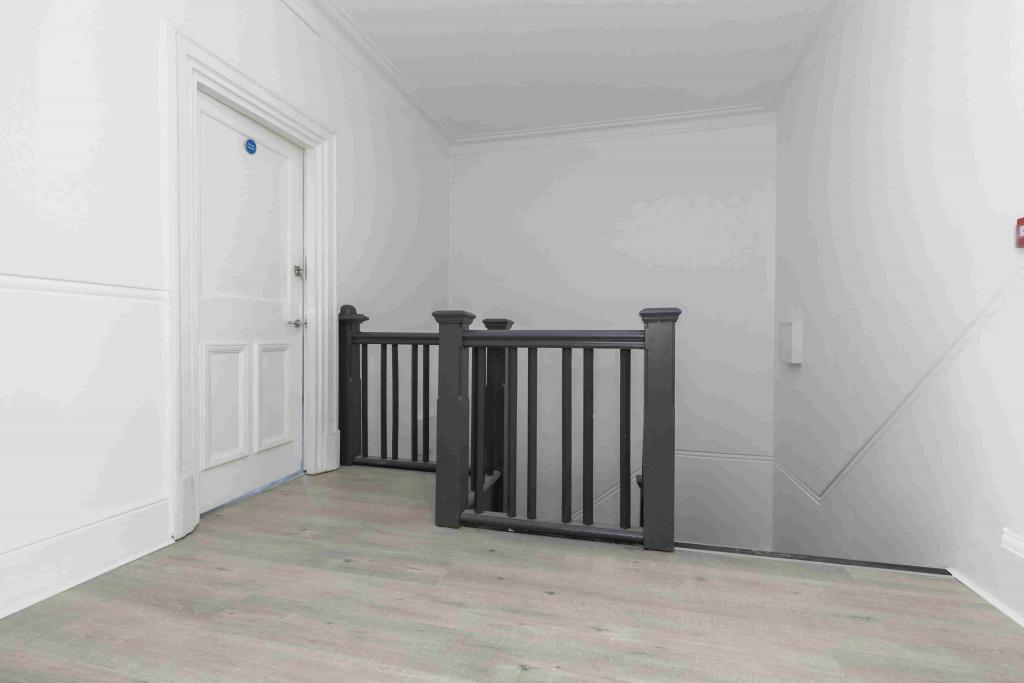 357-363 Goswell Rd–Mixed-Use Retail/Office–3,378 sq ft–£58,500 PA–Islington, London