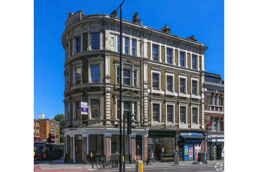 357-363 Goswell Rd–Mixed-Use Retail/Office–3,378 sq ft–£58,500 PA–Islington, London