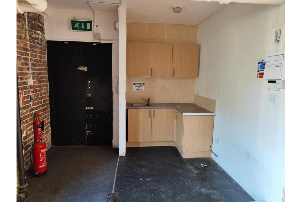 3 Lever Street – Office Space for Lease – 1,915 sq ft – London EC1V 3QU