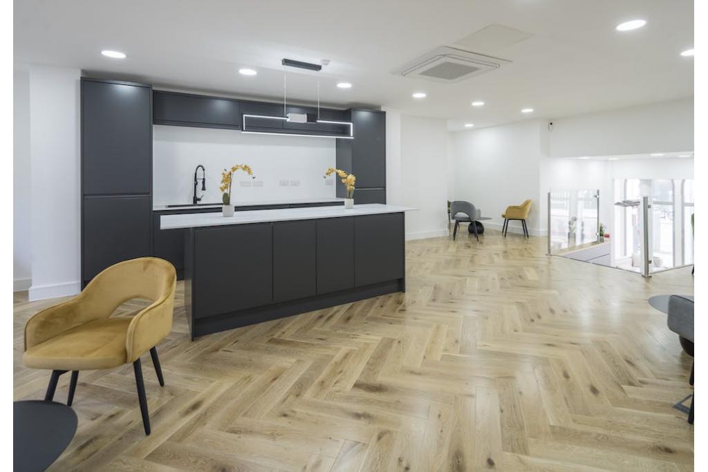 12 Old Street Office Space for Lease – 8,161 sq ft – London