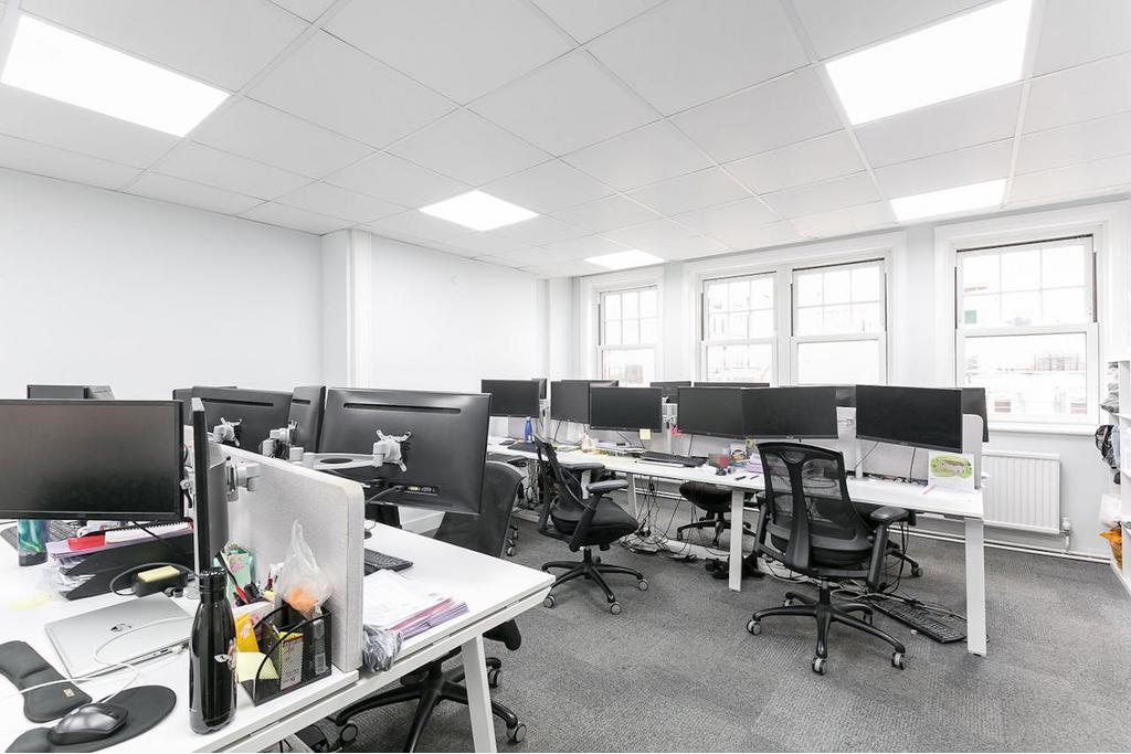 326-328 Old Street – Entex House Office for Lease – 3,831 sq ft – London