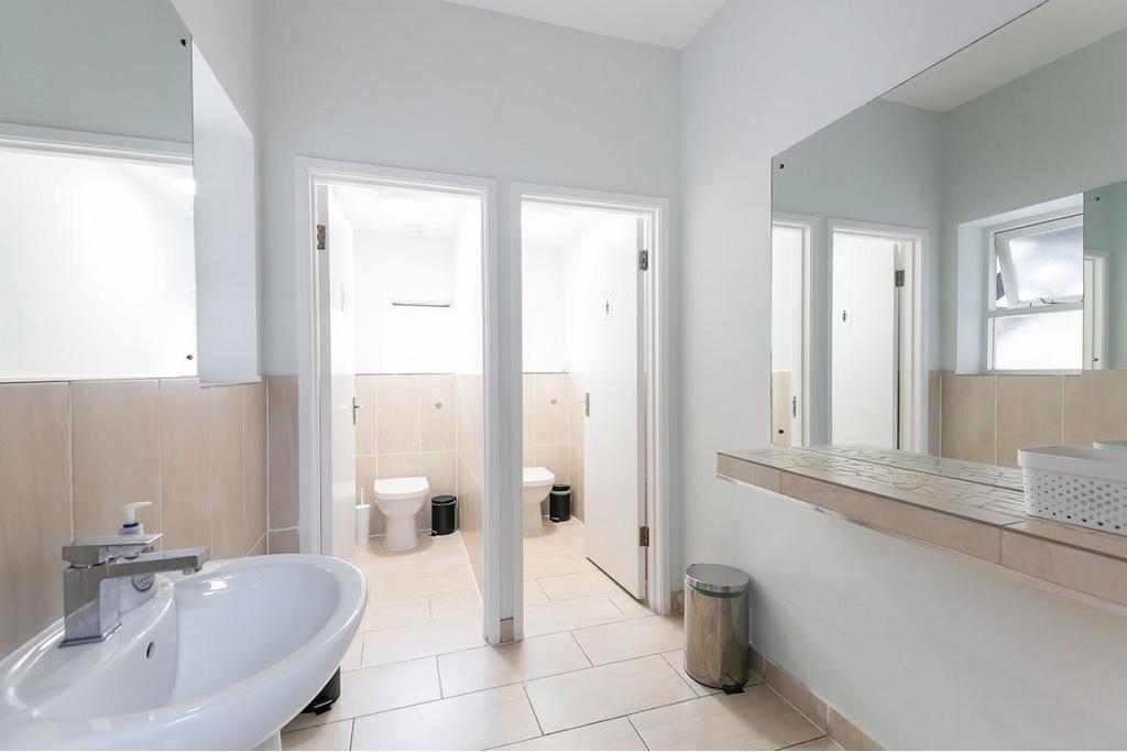 326-328 Old Street – Entex House Office for Lease – 3,831 sq ft – London