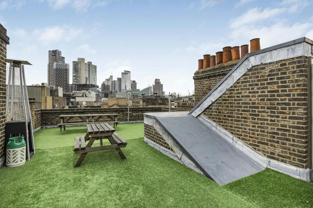 346 Old Street Office Space for Lease – 2,077 sq ft – London