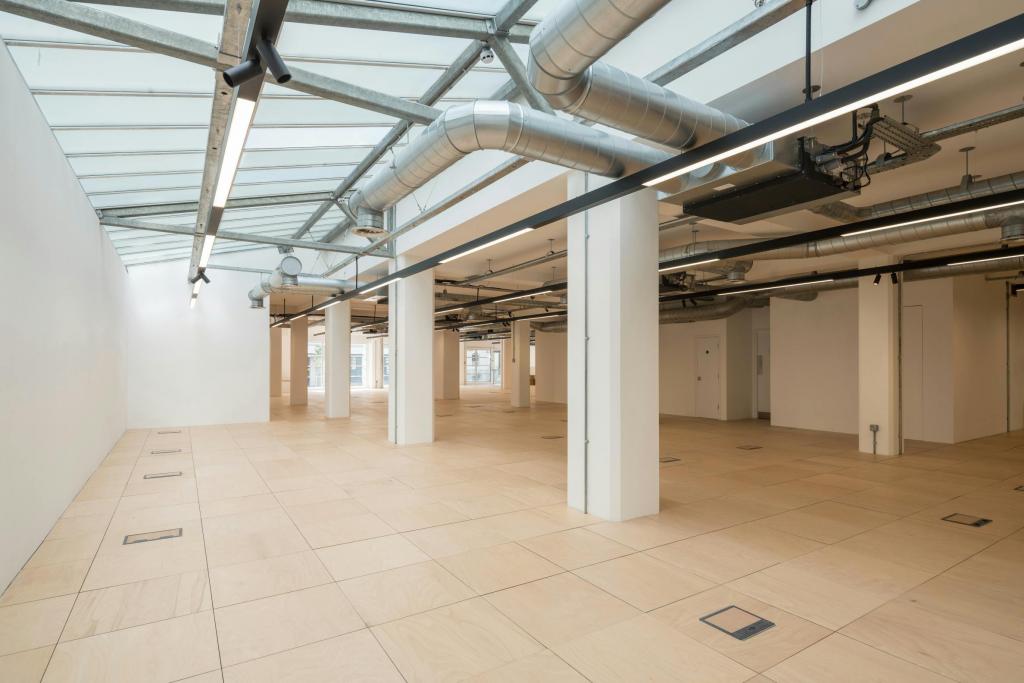 206-212 St John Street - Paramount Building Office Space for Lease or Sale – 6,293 sq ft – London