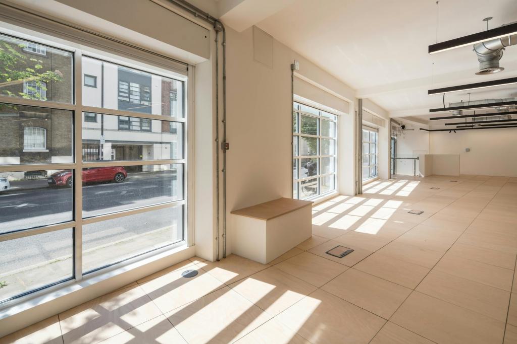 206-212 St John Street - Paramount Building Office Space for Lease or Sale – 6,293 sq ft – London