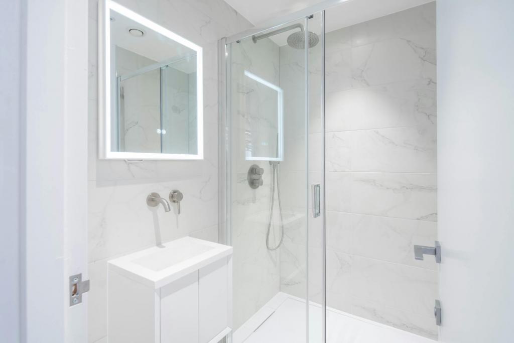 206-212 St John Street - Paramount Building Office Space for Lease or Sale – 6,293 sq ft – London