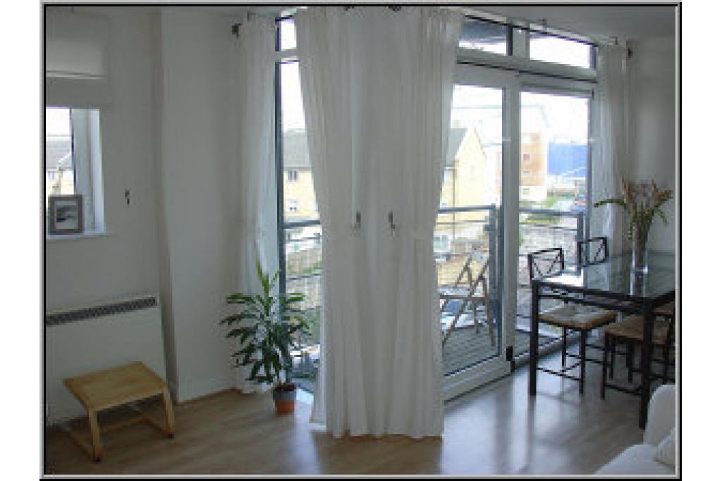 Property for Sale – Fishguard Way, E16 2RX