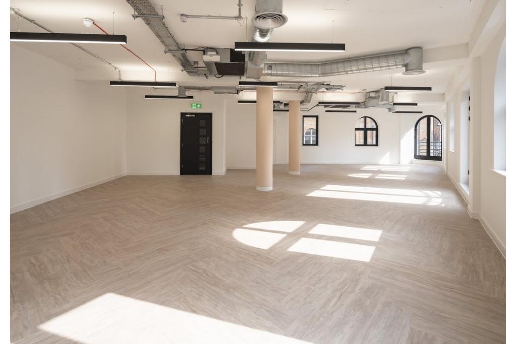320-326 City Rd – Angel Gate – Office Space for Lease – 10,859 sq ft – London