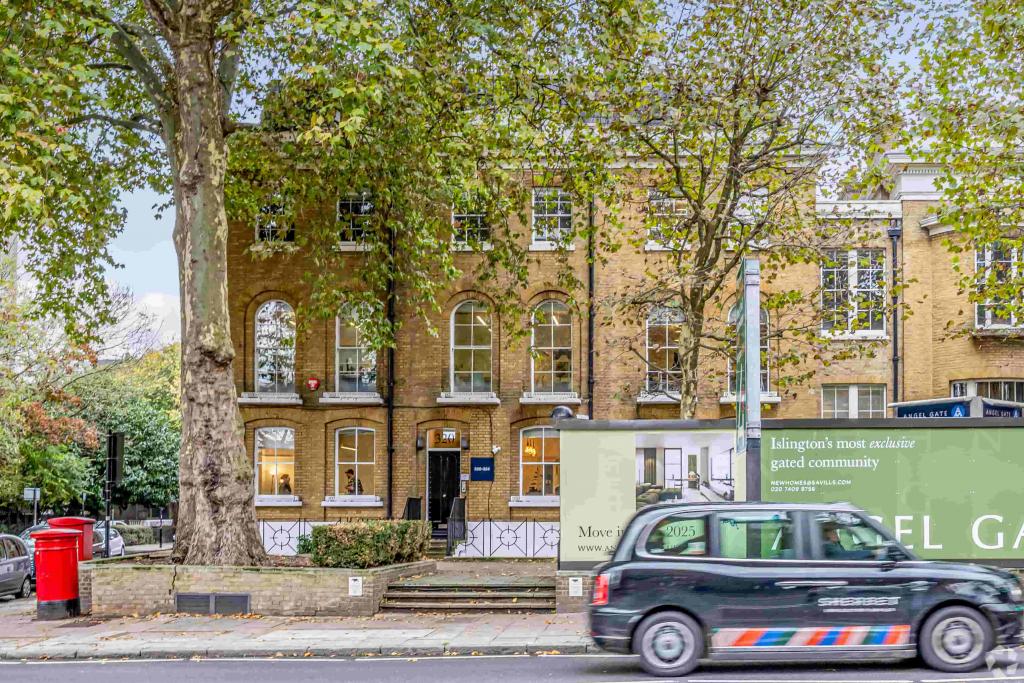 Property for Sale – Fishguard Way, E16 2RX