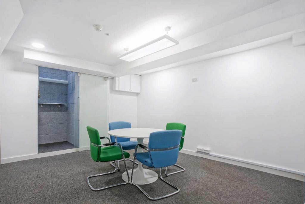31 Central St – Office Space for Lease – 495 sq ft – London EC1V 8AB