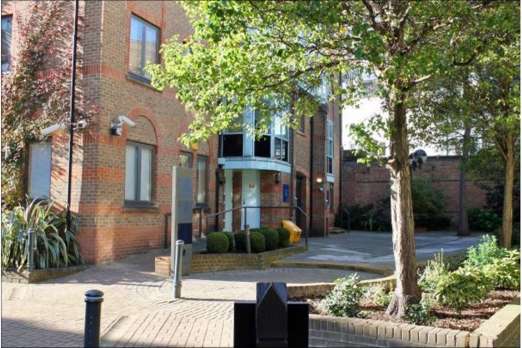 13-14 Angel Gate – Office Space for Lease – 700 sq ft – London EC1V 2PT