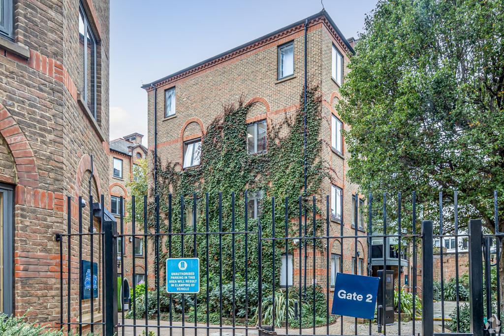 13-14 Angel Gate – Office Space for Lease – 700 sq ft – London EC1V 2PT