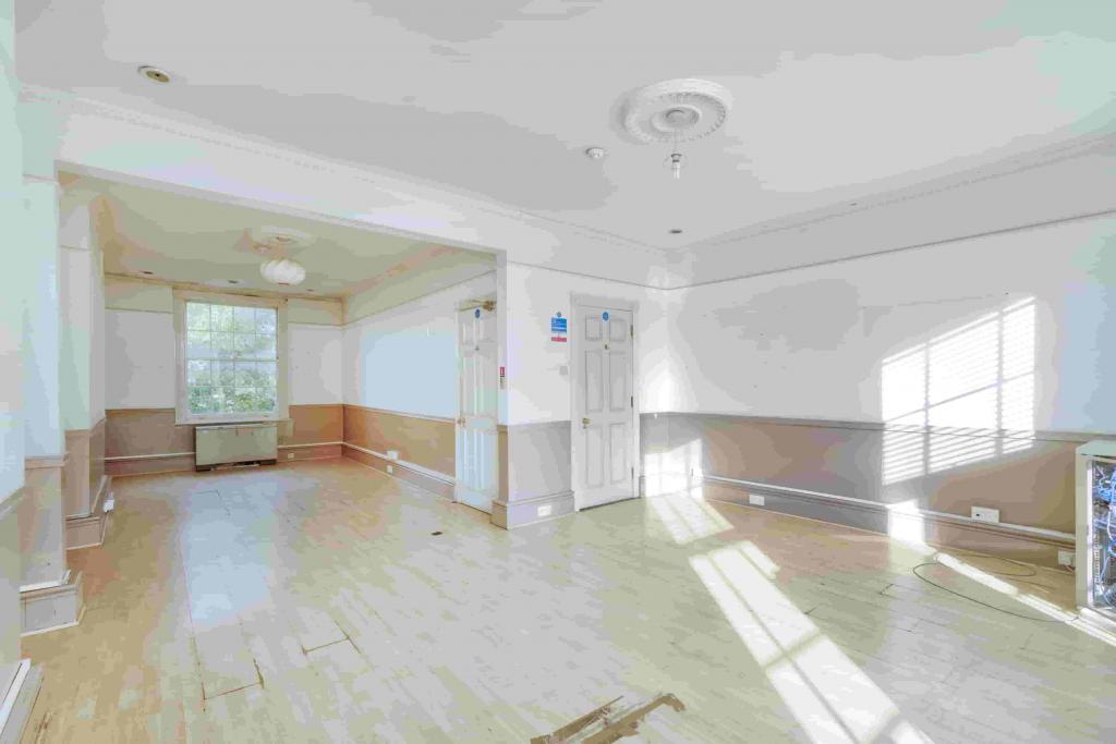 345 City Rd – Office Space for Lease – 3,822 sq ft – London