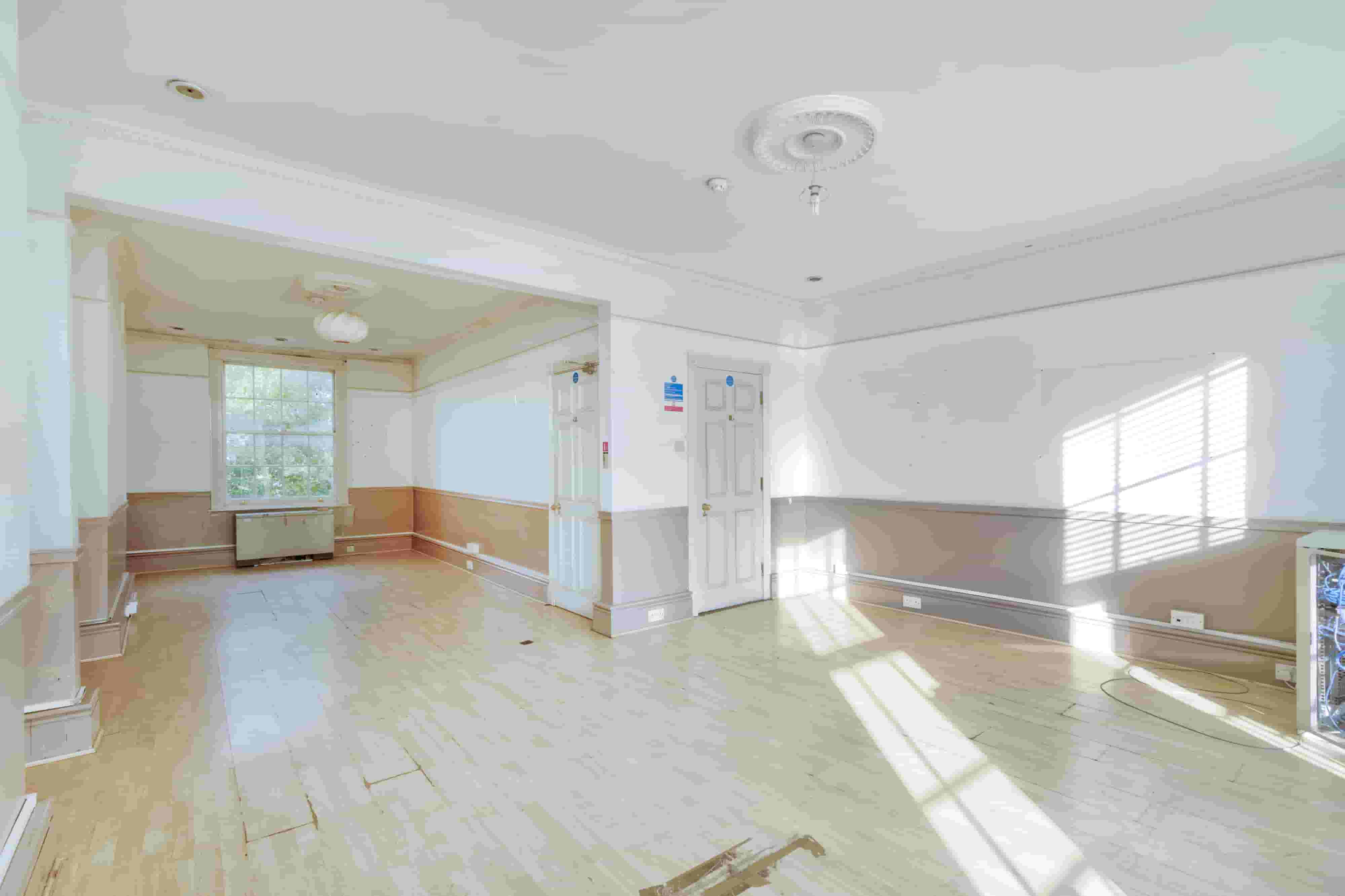 345 City Rd – Office Space for Lease – 3,822 sq ft – London