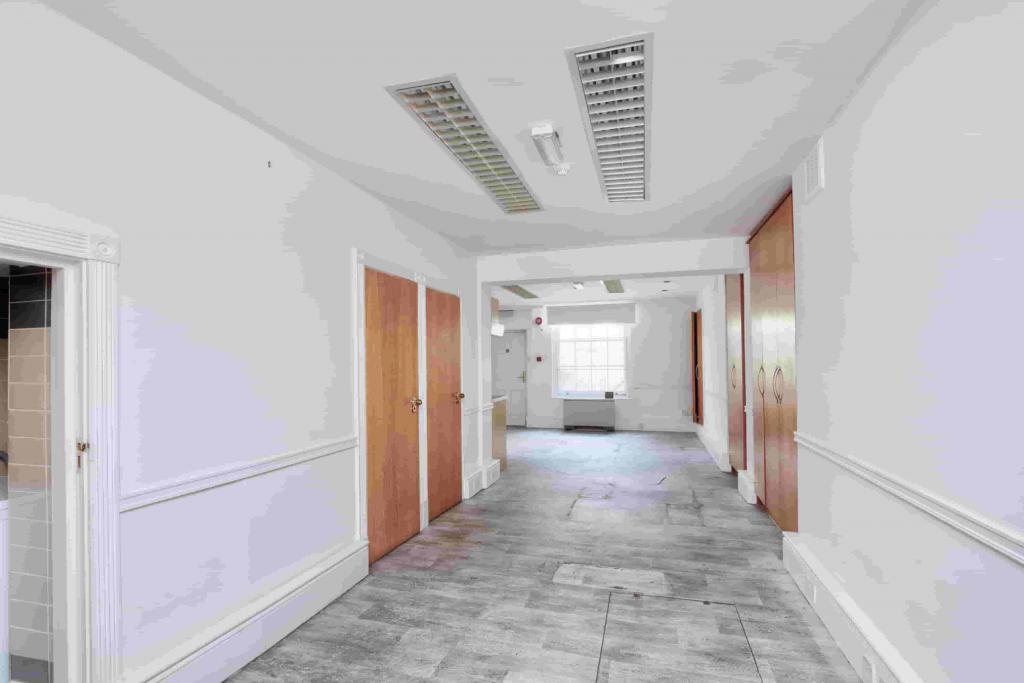 345 City Rd – Office Space for Lease – 3,822 sq ft – London