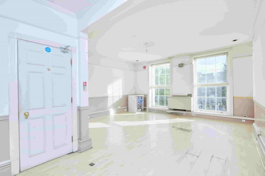 345 City Rd – Office Space for Lease – 3,822 sq ft – London