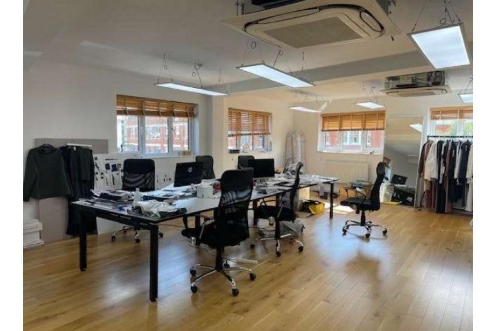 112-114 Goswell Rd – Office Space for Lease – 1,114 sq ft – London EC1V 7DP
