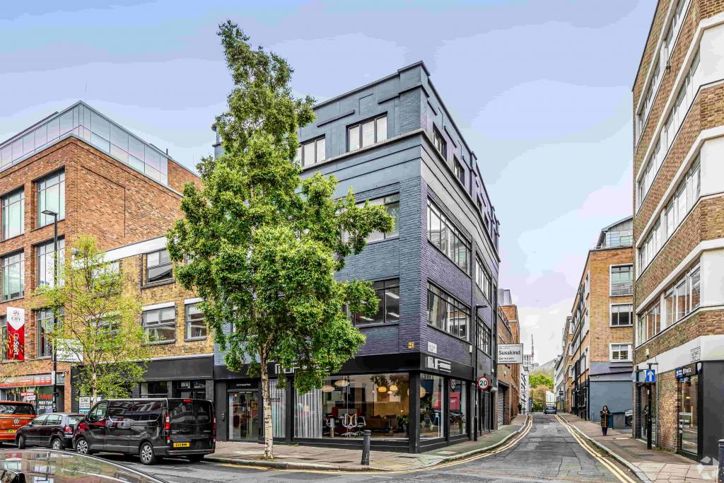 112-114 Goswell Rd – Office Space for Lease – 1,114 sq ft – London EC1V 7DP