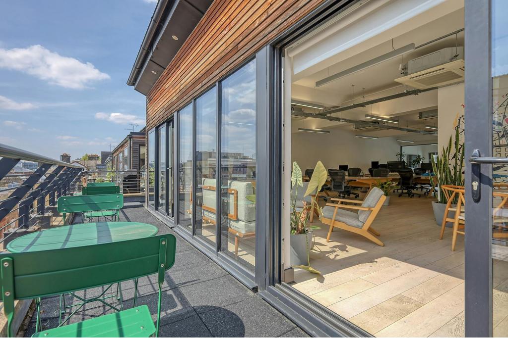 33 Great Sutton St – Office Space To Let – 1,846 Sq Ft – City Fringe, London EC1V