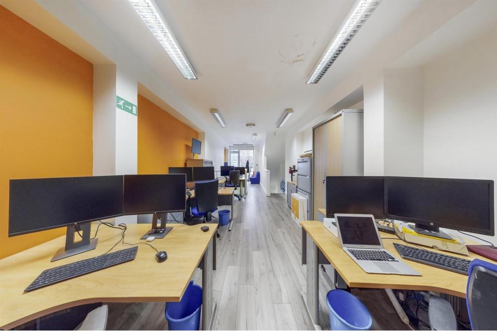 136 Old St – Office Unit – London EC1V
