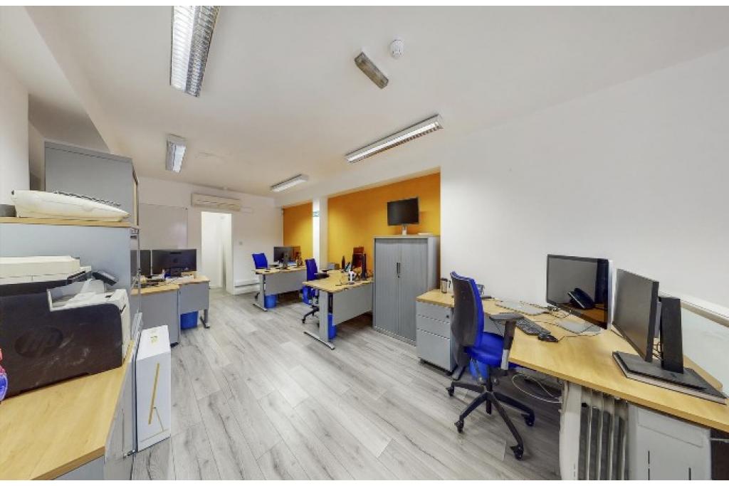 136 Old St – Office Unit – London EC1V