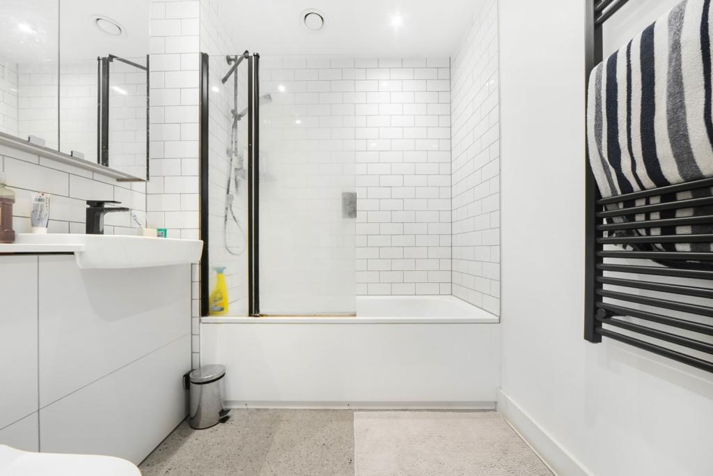 £370,000 Guide Price – Cordwainer House – 1 Bedroom Apartment for Sale