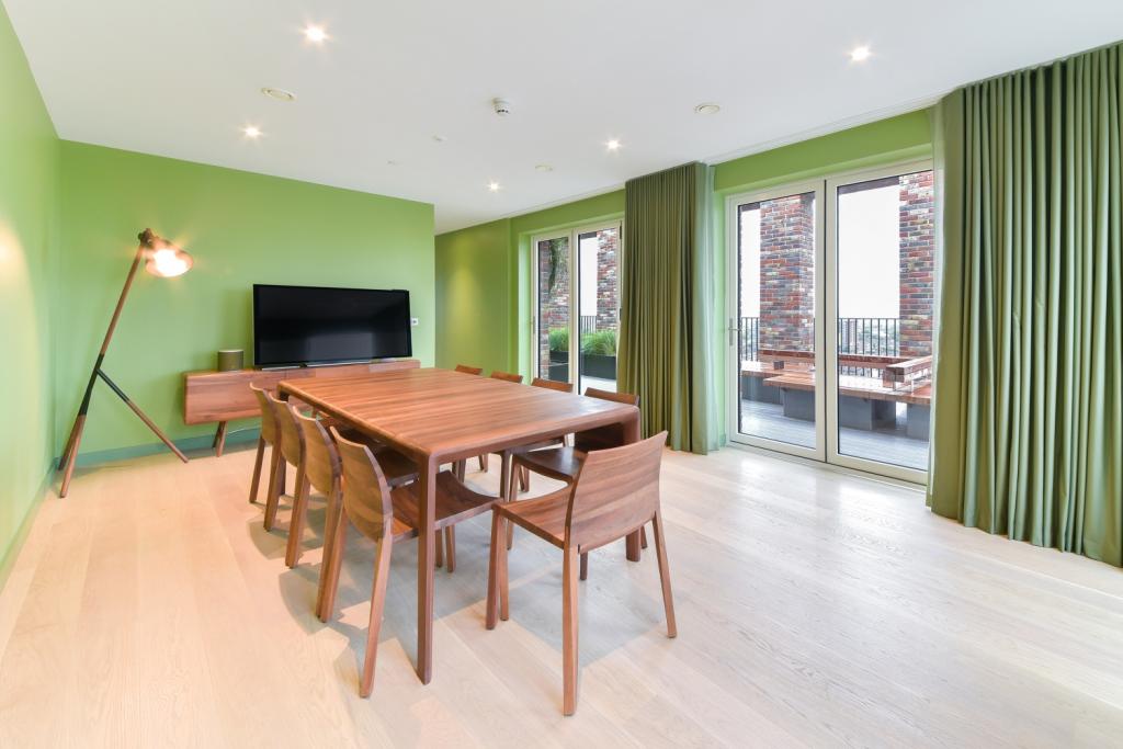 £1,000,000 Asking Price – Modern Townhouse – 3 Bedroom Property for Sale