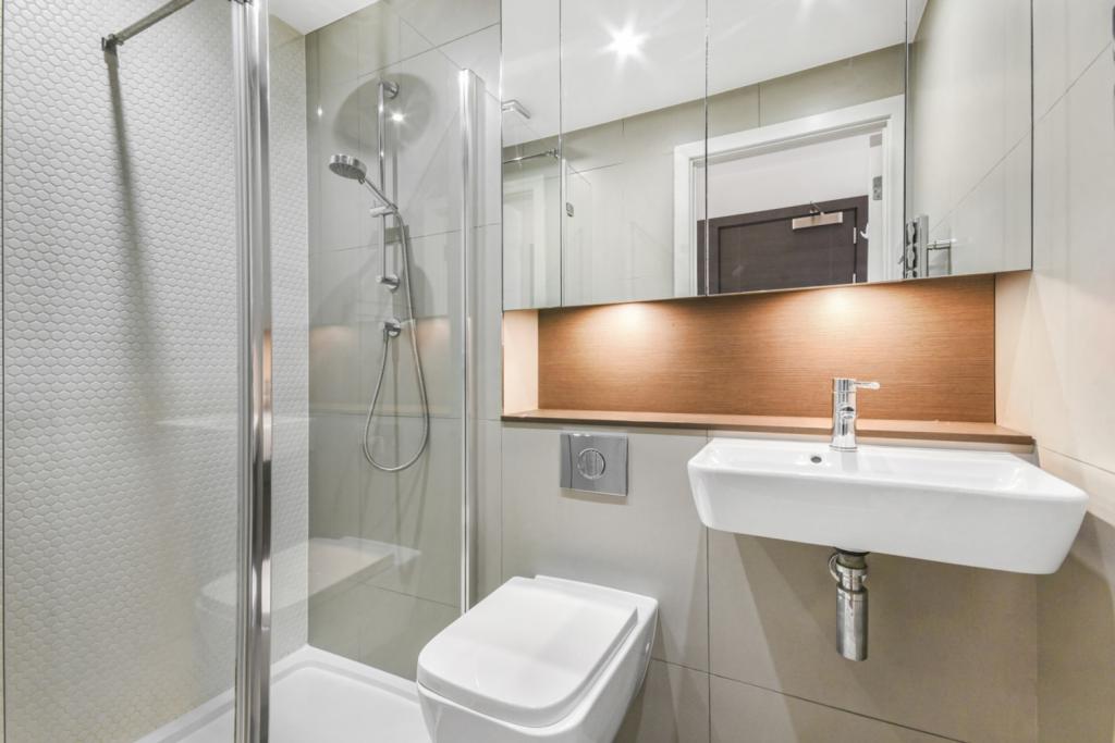 £300,000 Asking Price – Westworth House – Studio Apartment for Sale – Hammersmith