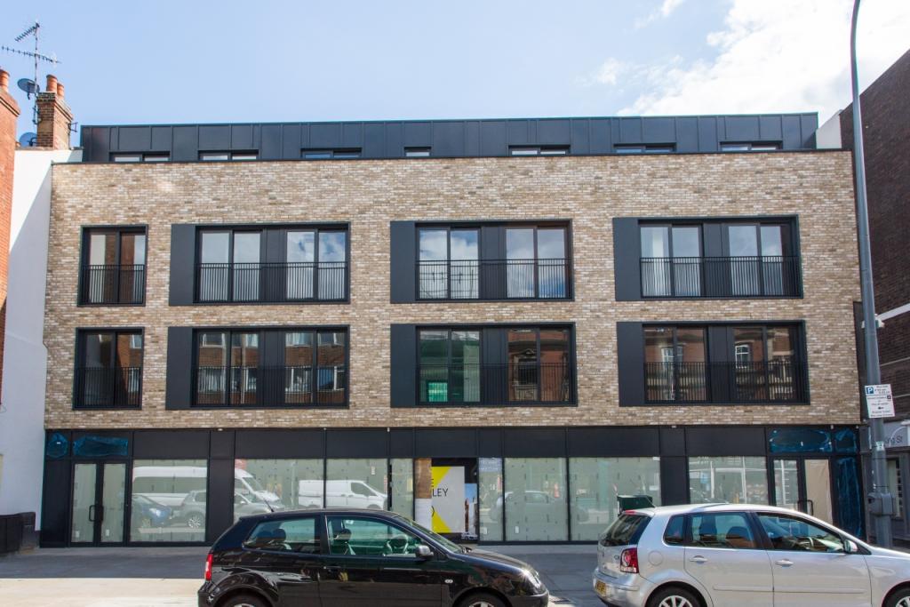 £300,000 Asking Price – Westworth House – Studio Apartment for Sale – Hammersmith