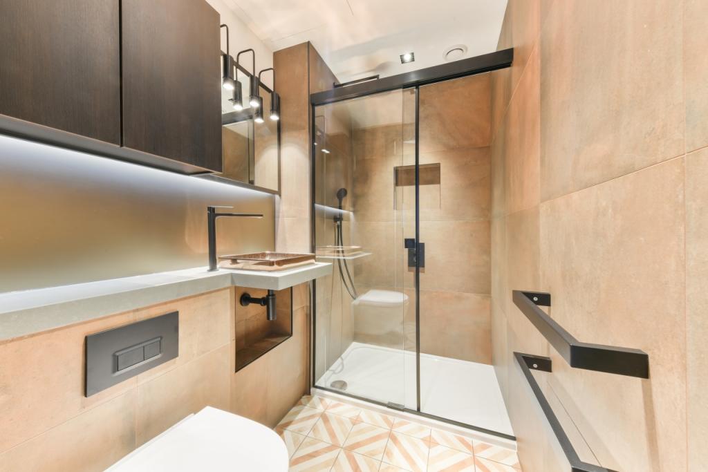 £850,000 Guide Price – Keybridge House – 2 Bedroom Apartment for Sale – Vauxhall