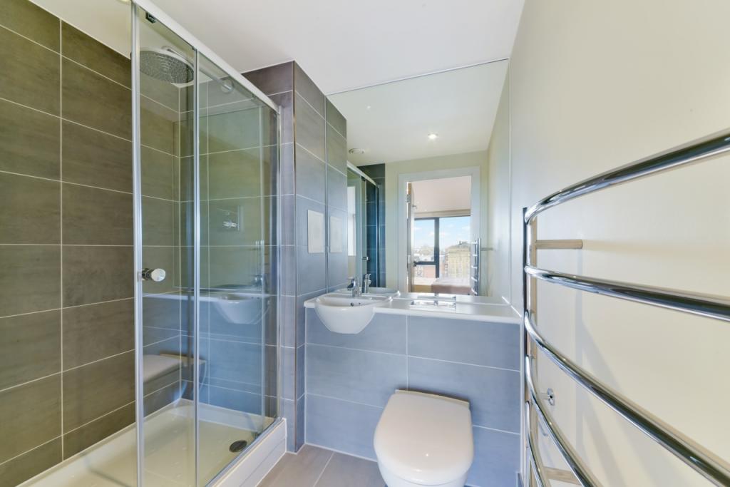 £670,000 Guide Price – Arc House – 2 Bedroom Apartment for Sale – Tower Bridge, London