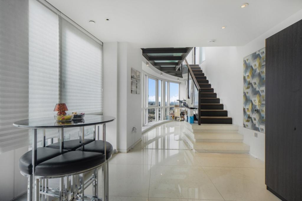 £1,400,000 Asking Price – Ontario Tower – Luxury Duplex Penthouse for Sale – Canary Wharf,
