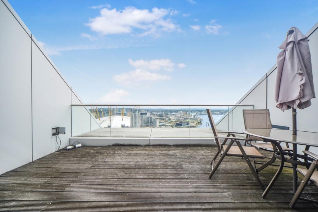 £1,400,000 Asking Price – Ontario Tower – Luxury Duplex Penthouse for Sale – Canary Wharf,