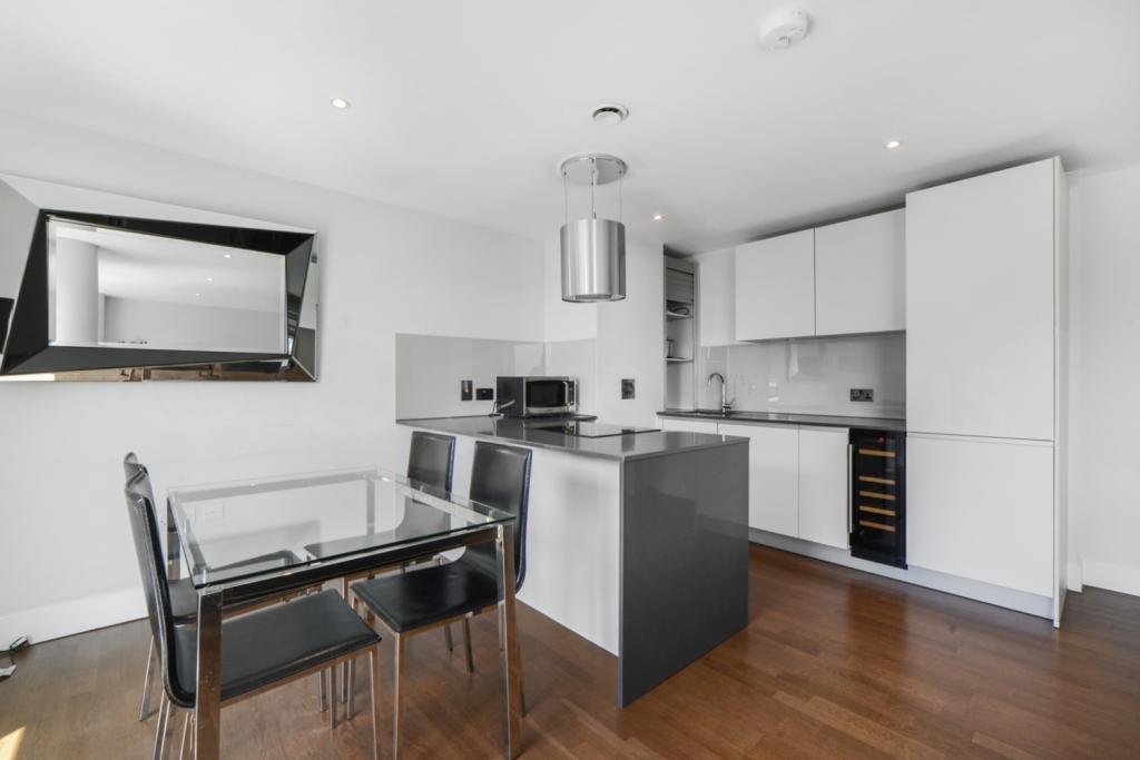 £725,000 Asking Price, Crawford Building – 2 Bedroom Apartment for Sale – Aldgate, London