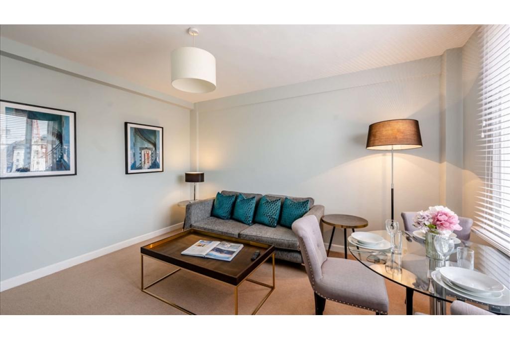 4th floor - Studio - 305sq ft - Hill Street, London