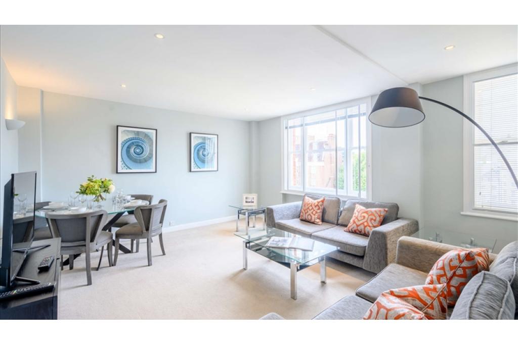 7th floor - 2 bedrooms - 728sq ft - 39 Hill Street, Mayfair London W1J 5NA