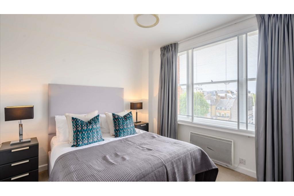 7th floor - 2 bedrooms - 728sq ft - 39 Hill Street, Mayfair London W1J 5NA