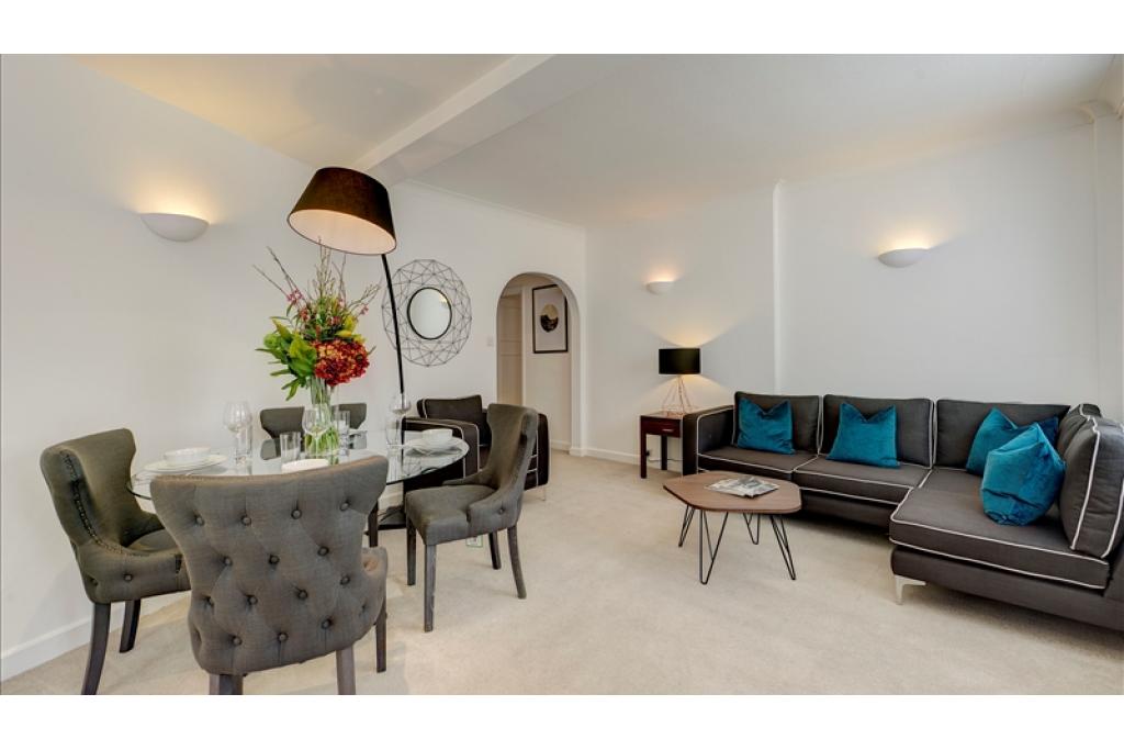 Ground floor - 2 bedrooms - 792sq ft - 39 Hill Street, Mayfair London W1J 5NA