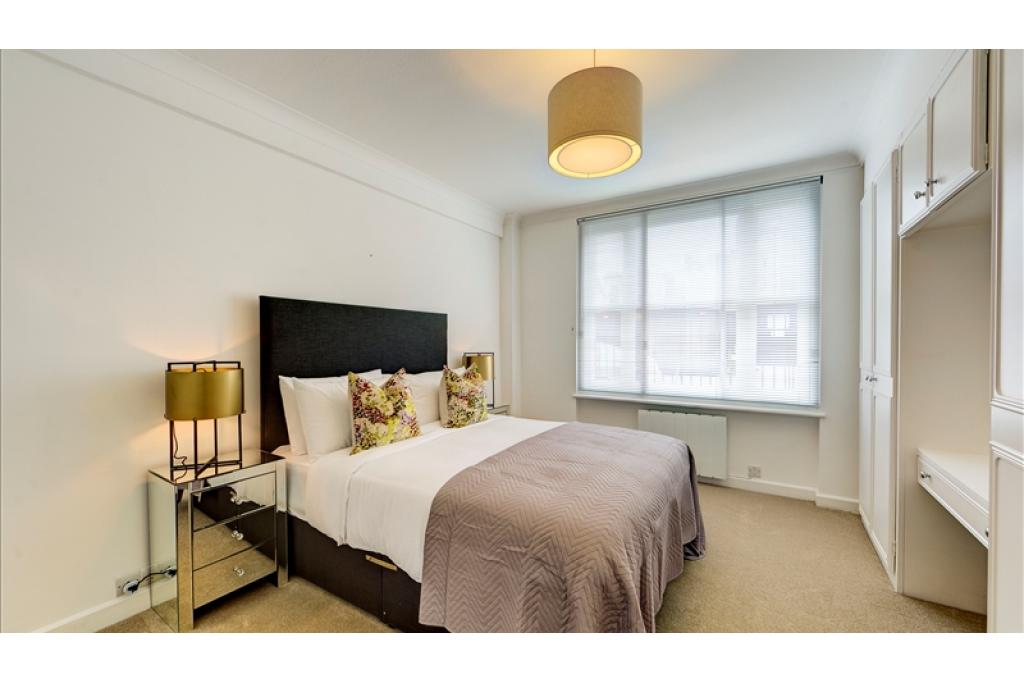 Ground floor - 2 bedrooms - 792sq ft - 39 Hill Street, Mayfair London W1J 5NA