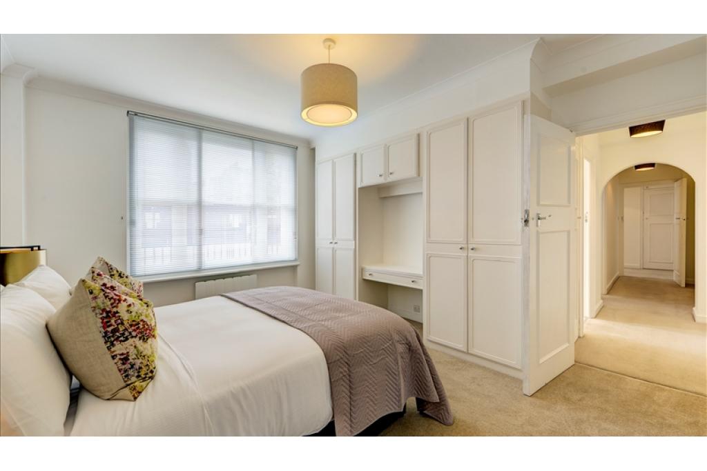 Ground floor - 2 bedrooms - 792sq ft - 39 Hill Street, Mayfair London W1J 5NA