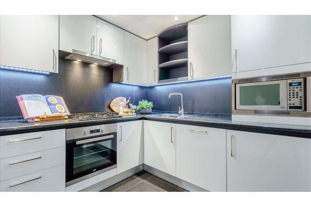 1st floor - 2 bedrooms - 973sq ft - 2 bathrooms - 39 Westferry Circus, Canary Wharf London