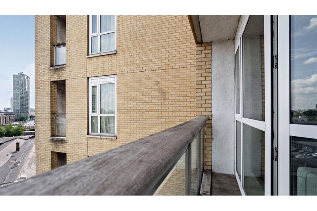 4th floor - 2 bedrooms - 947sq ft - 2 bathrooms - 39 Westferry Circus, Canary Wharf London E14 8RW