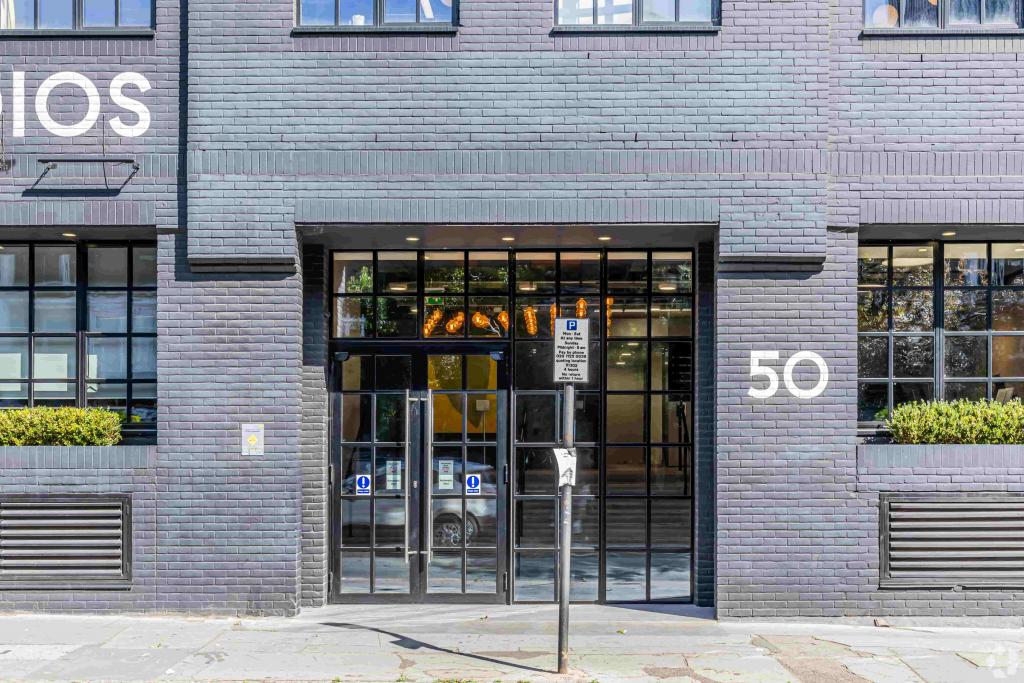 50 Banner St – Whitecross Studios – Office Space for Lease – City Fringe Submarket,