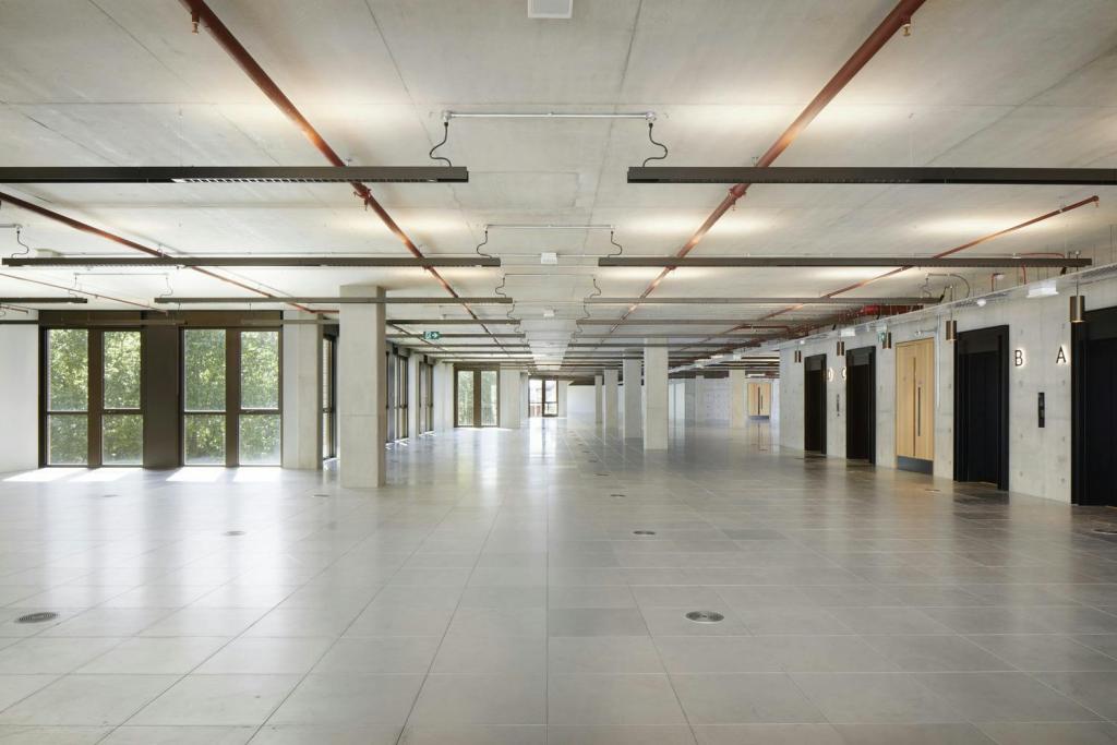 66 City Rd – The Featherstone Building – 119,868 Sq ft Office Space To Let