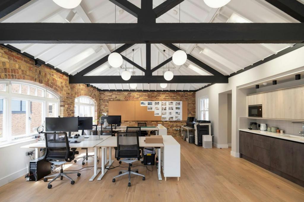 14 Baltic St E – 708 Sq ft Office Space To Let – £62.50/Sq ft (FRI)