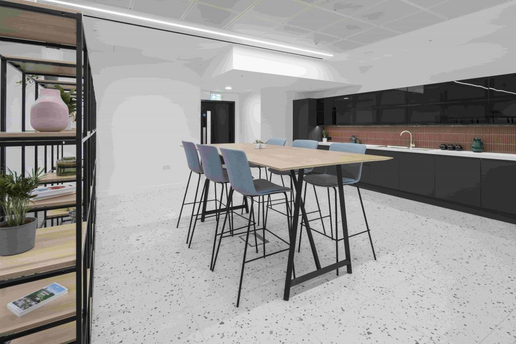 10 Chiswell St – Office Space To Let – 14,614 Sq ft – £85.00 - £87.50/FRI