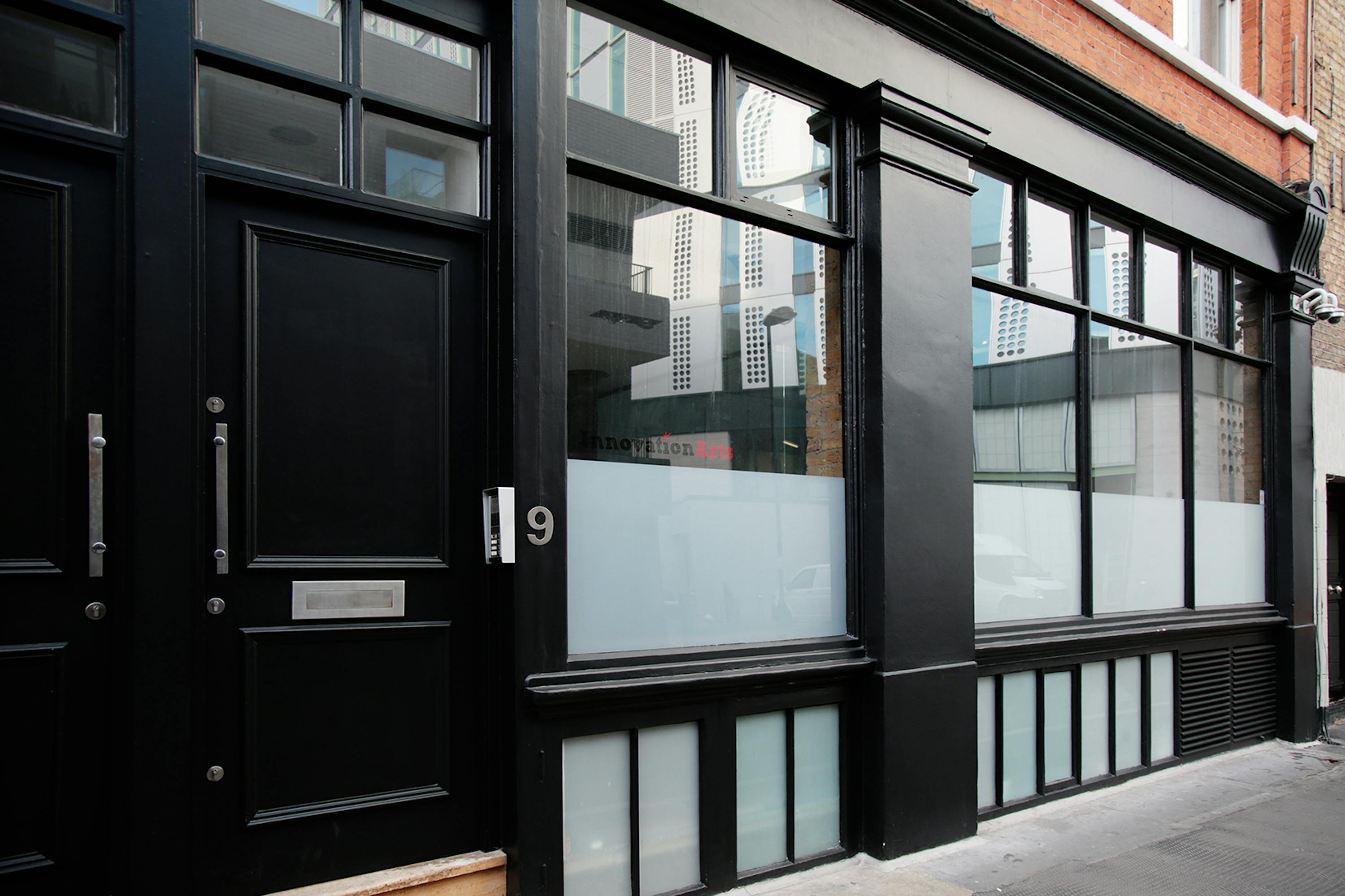 9-10 Mallow St – Office Space To Let – 5,022 Sq ft – £36.00 - £39.00/FRI