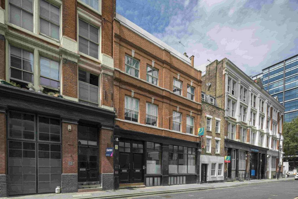 9-10 Mallow St – Office Space To Let – 5,022 Sq ft – £36.00 - £39.00/FRI