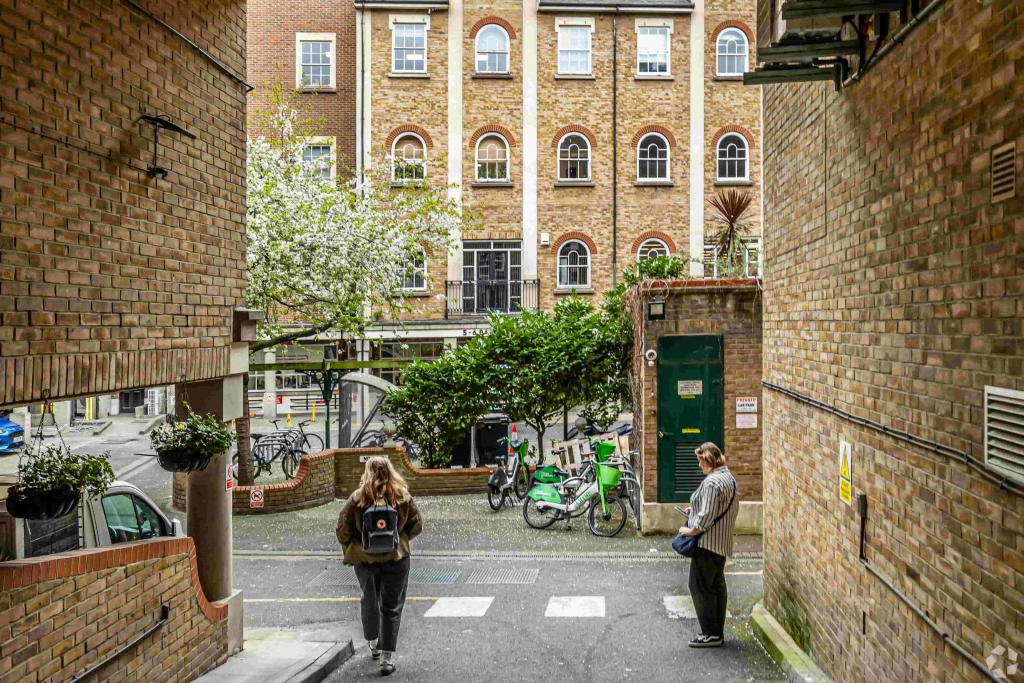 1-7 Bath Pl – Office Unit – 4,675 Sq ft – £35.08 - £45.00/Sq ft